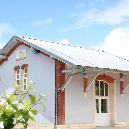 Familial A Louroux-de-bouble, Proche Nature, Animaux Admis - Fr-1-489-569 * Louroux-de-Bouble